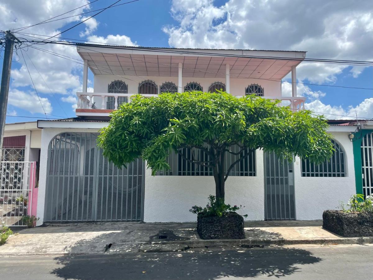 Casa Robles - Room close to Airport #2 Managua Exterior foto